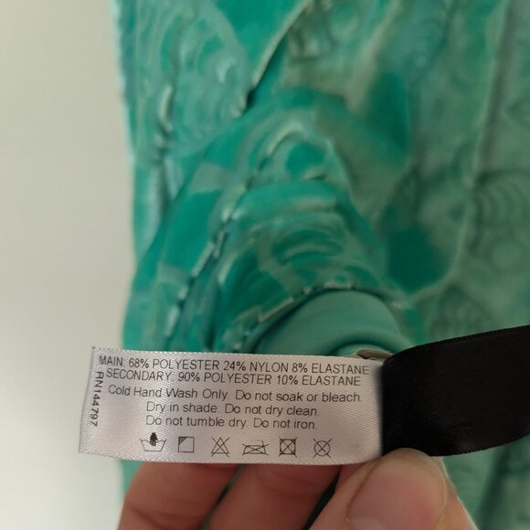 Animal Crossing x Blackmilk Burned Velvet Green Leaf Handkerchief Dress - Small - Picture 9 of 14